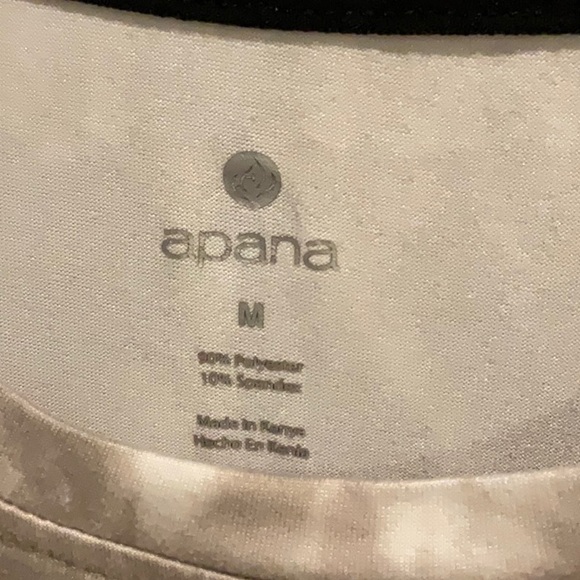 Apana size M creme and white tee - Picture 2 of 2